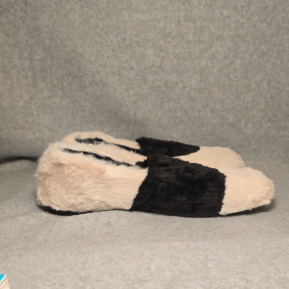 VHNY Elegant Women's Faux Fur Slippers - Black and Cream Color Block 39 US 9 - Picture 2 of 8